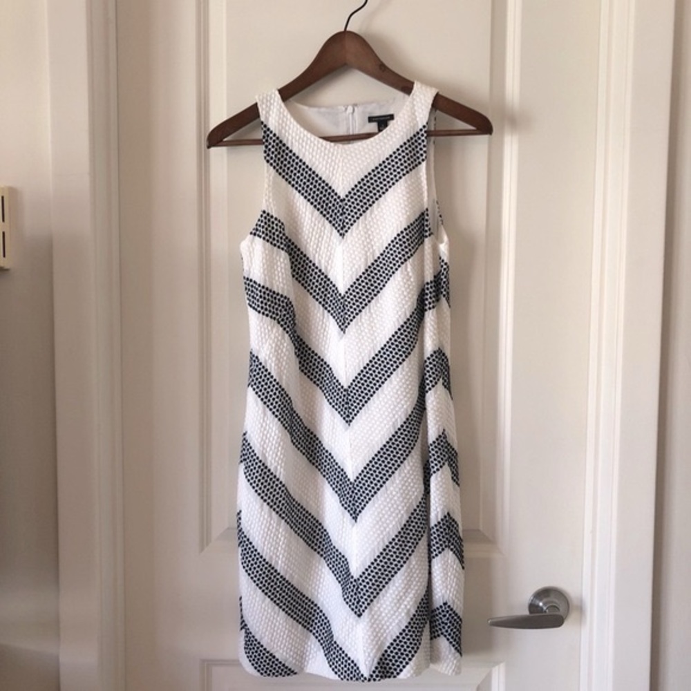Ann Taylor Embroidered White and Black Dot Sheath Shift Dress Bateau Neckline